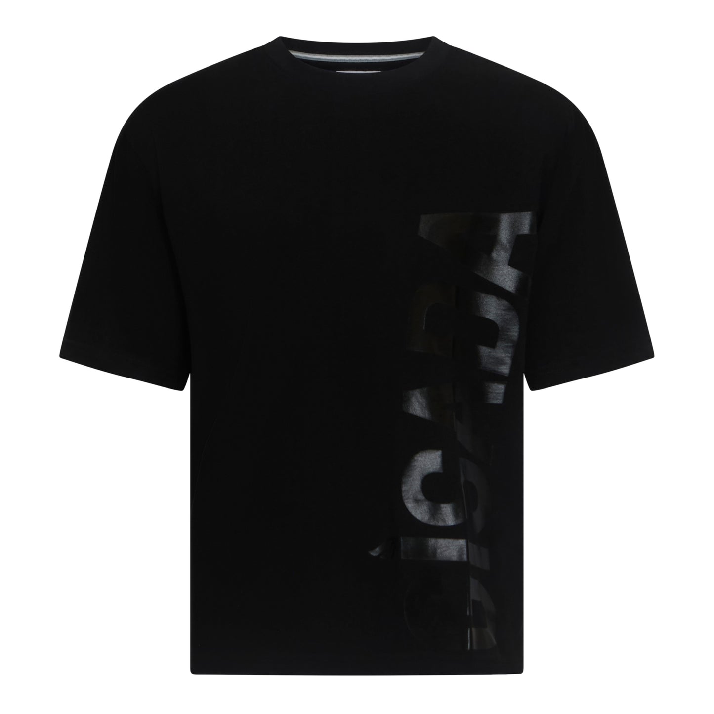 Tonal vertical flock print “Gisada” logo on black oversized tee