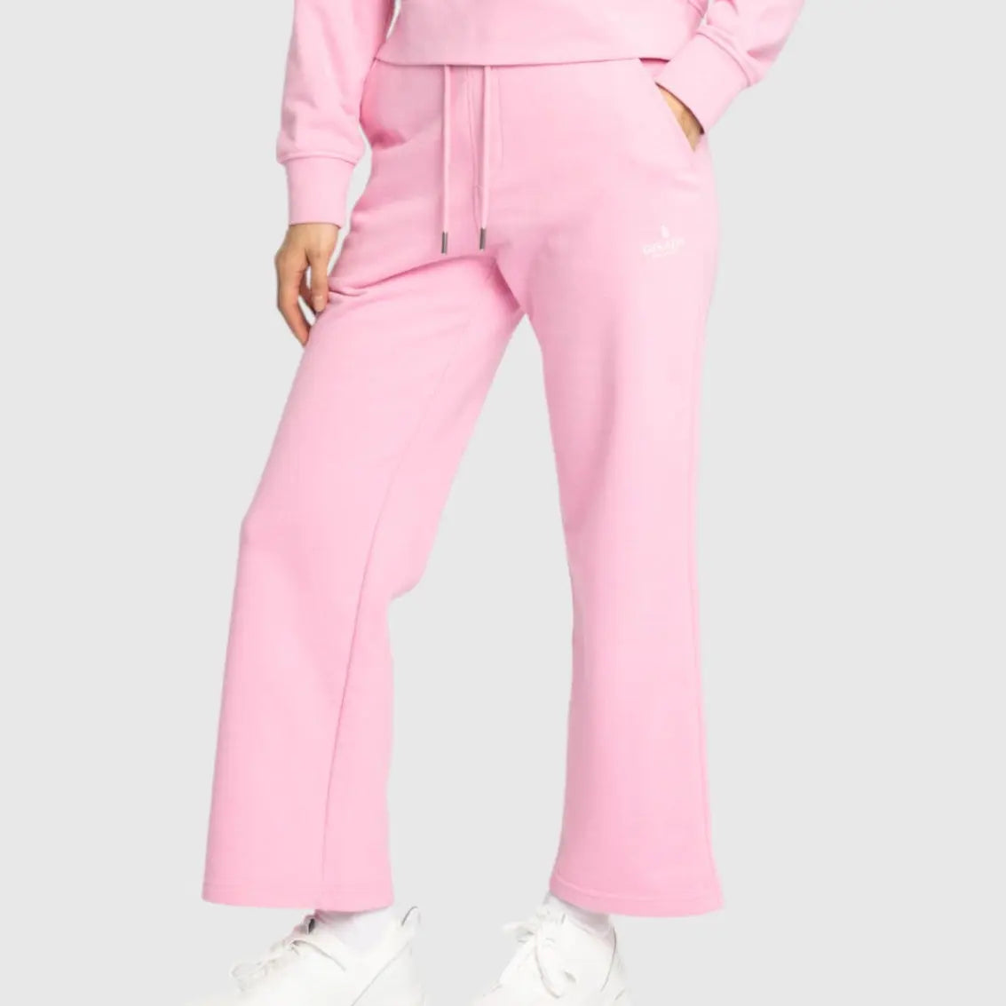 Straight Leg Sweatpants in Midweight Cotton with Small Silicon Print Gisada Jogger