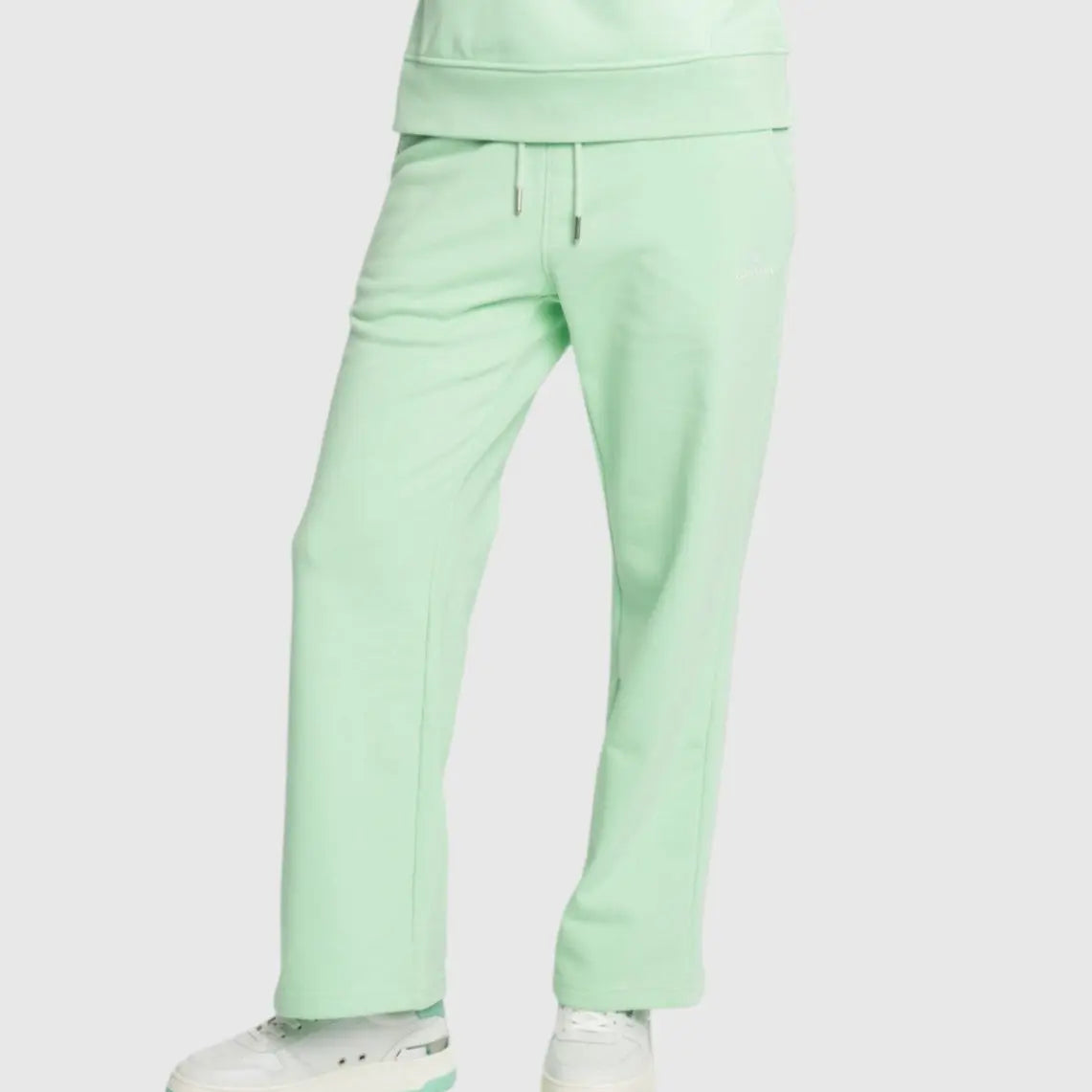 Straight Leg Sweatpants in Midweight Cotton with Small Silicon Print Gisada Jogger