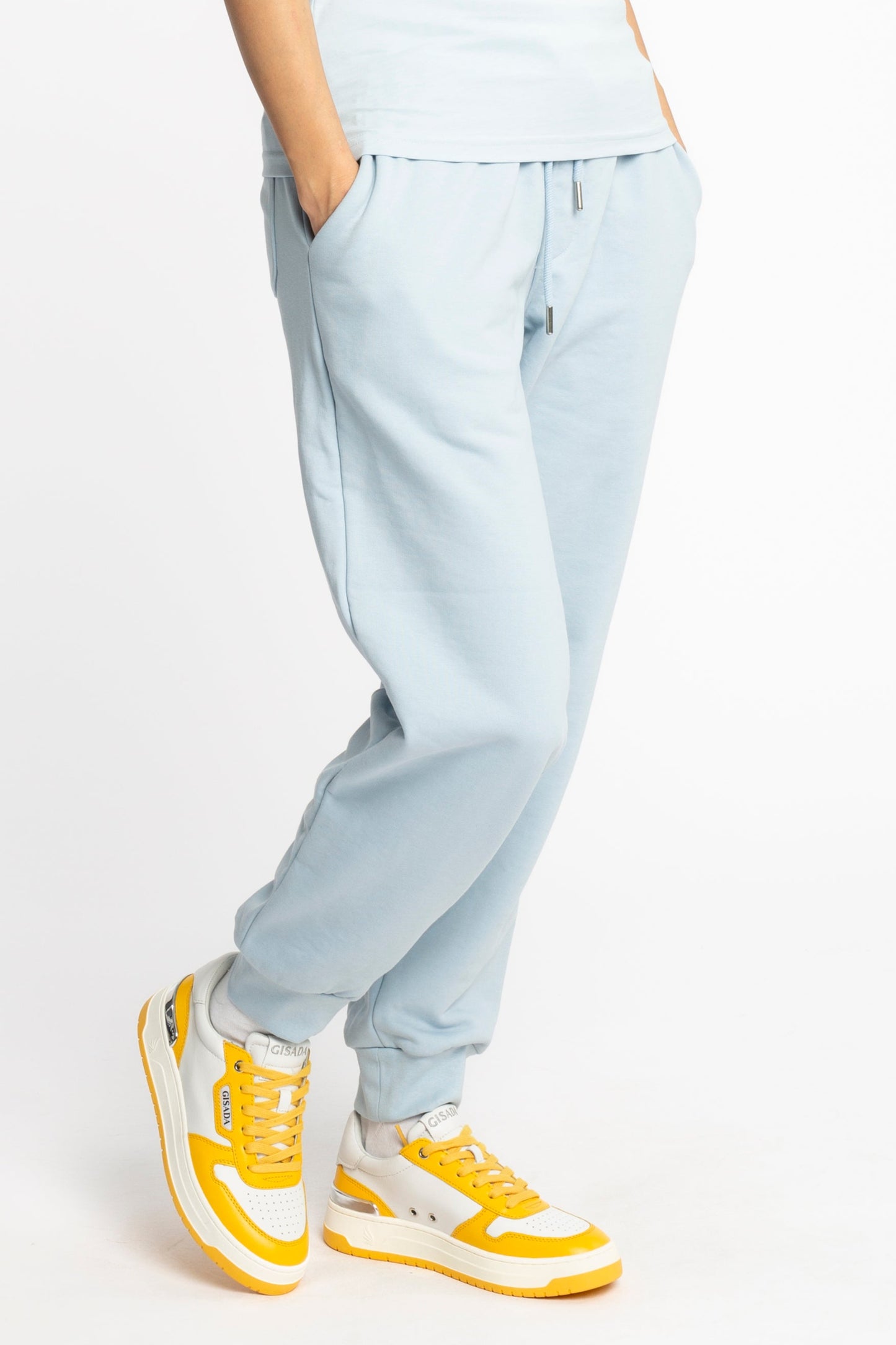 Jogginghose mit geradem Bein und kleinem gedruckten Logo aus Silikon