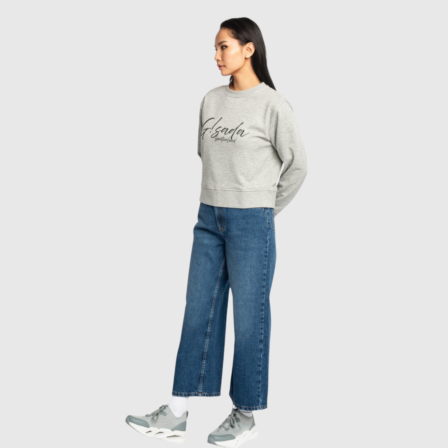 Crop Sweatshirt in Midweight Cotton with Cursive Flock Print - Gisada.com